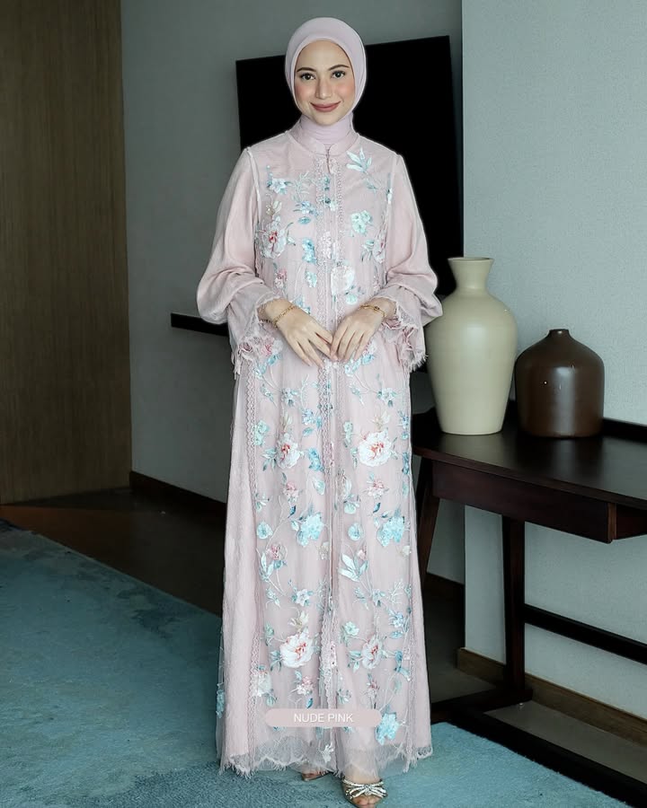 Naura Dress