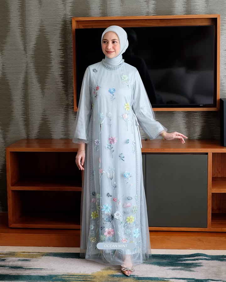 Camila Dress alt
